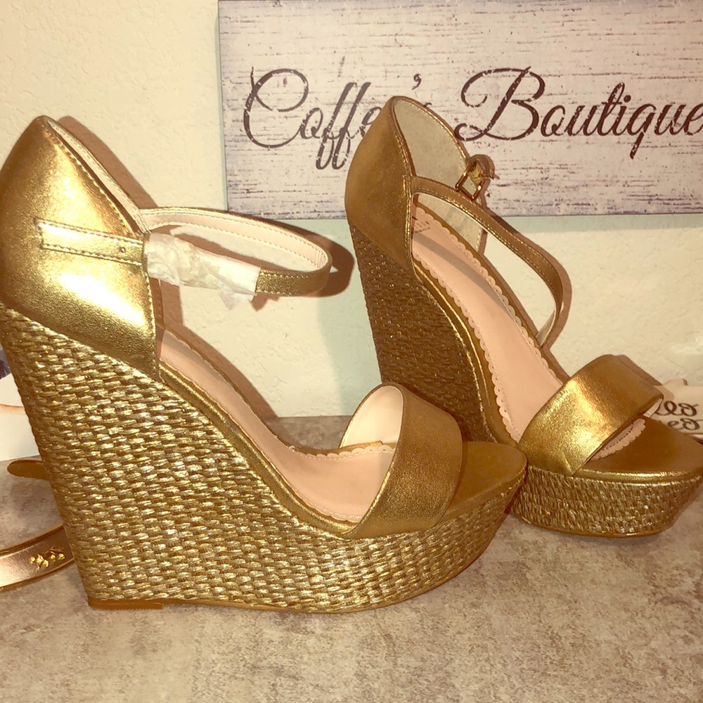 Metallic Gold Wedges!!